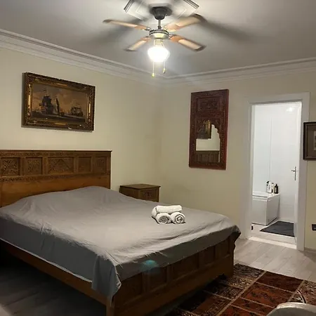 Nomadic House Стамбул